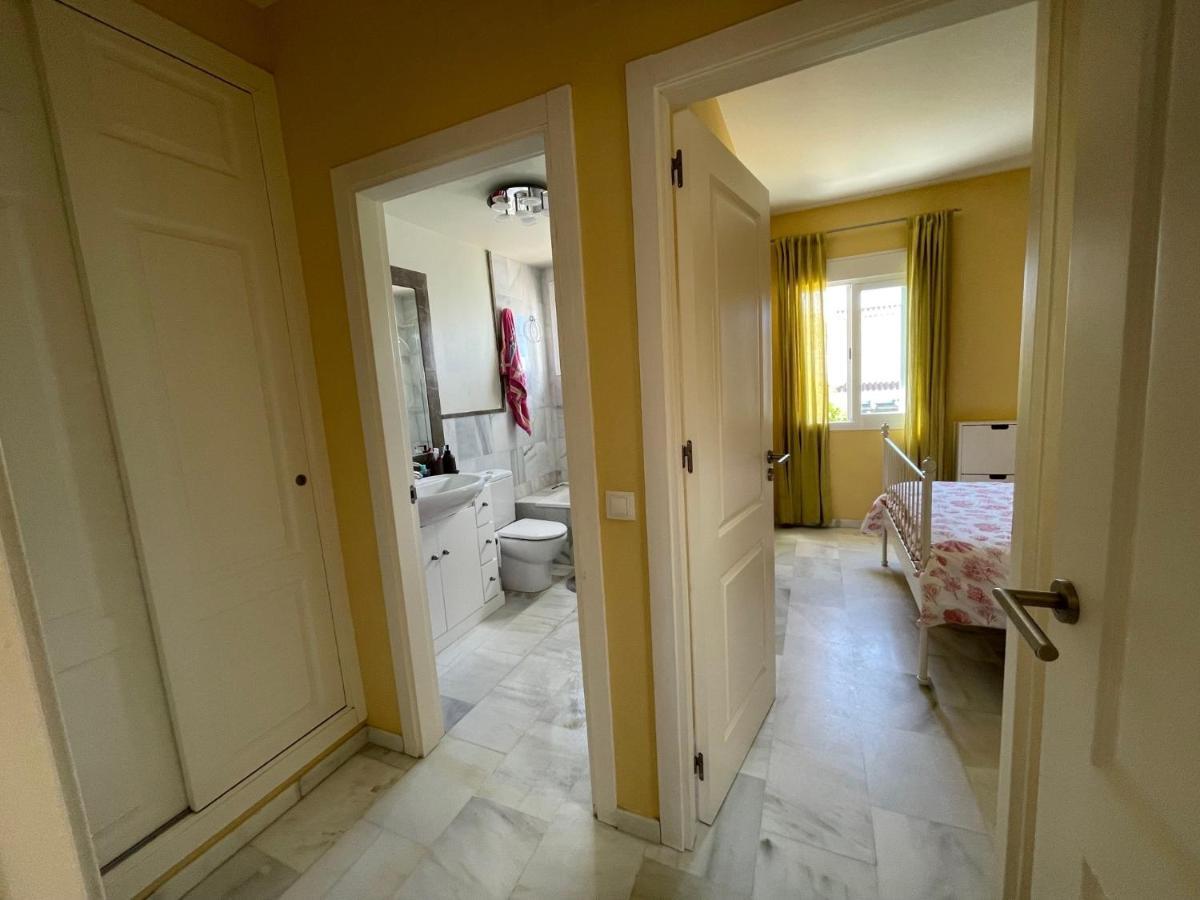 רוטה Hochwertiges Haus In Wunderschoener Golf Anlage Am Meer מראה חיצוני תמונה
